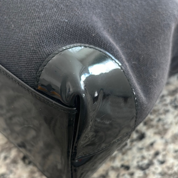 Gucci Sherry Line Black & White Patent Leather Canvas Shoulder Tote - Picture 8 of 16